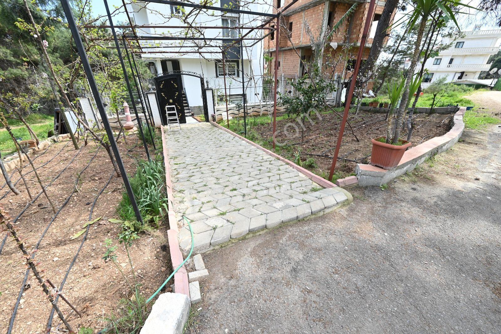Üstünkent'ten Mezitli Çamlıcada Müstakil Arsalı Fourleks Villa - Görsel 25