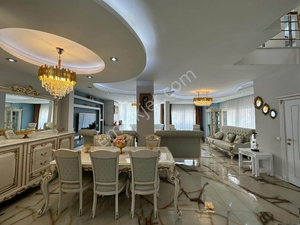 Üstünkent'ten Mezitli Çamlıcada Müstakil Arsalı Fourleks Villa - Görsel 6