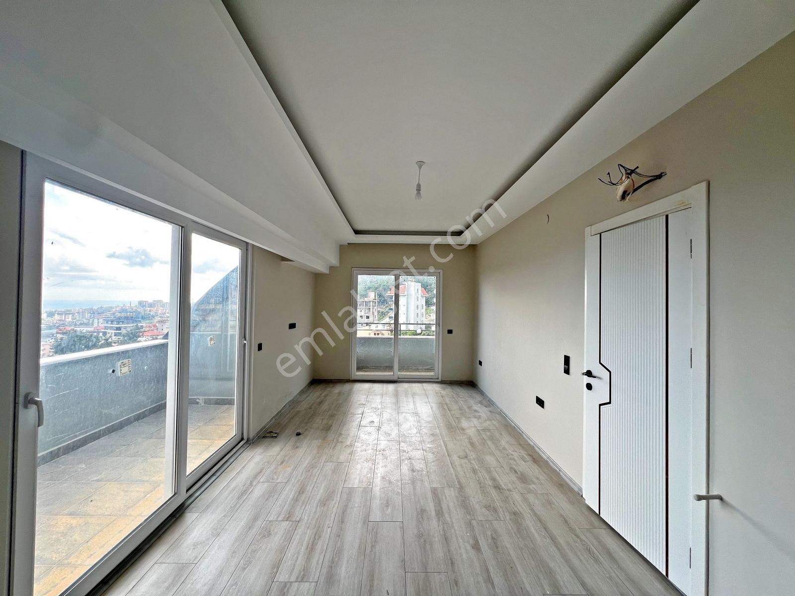 Alanya Çıplaklıda Satılık 4+1 Site İçi Havuzlu Dubleks Daire - Görsel 9