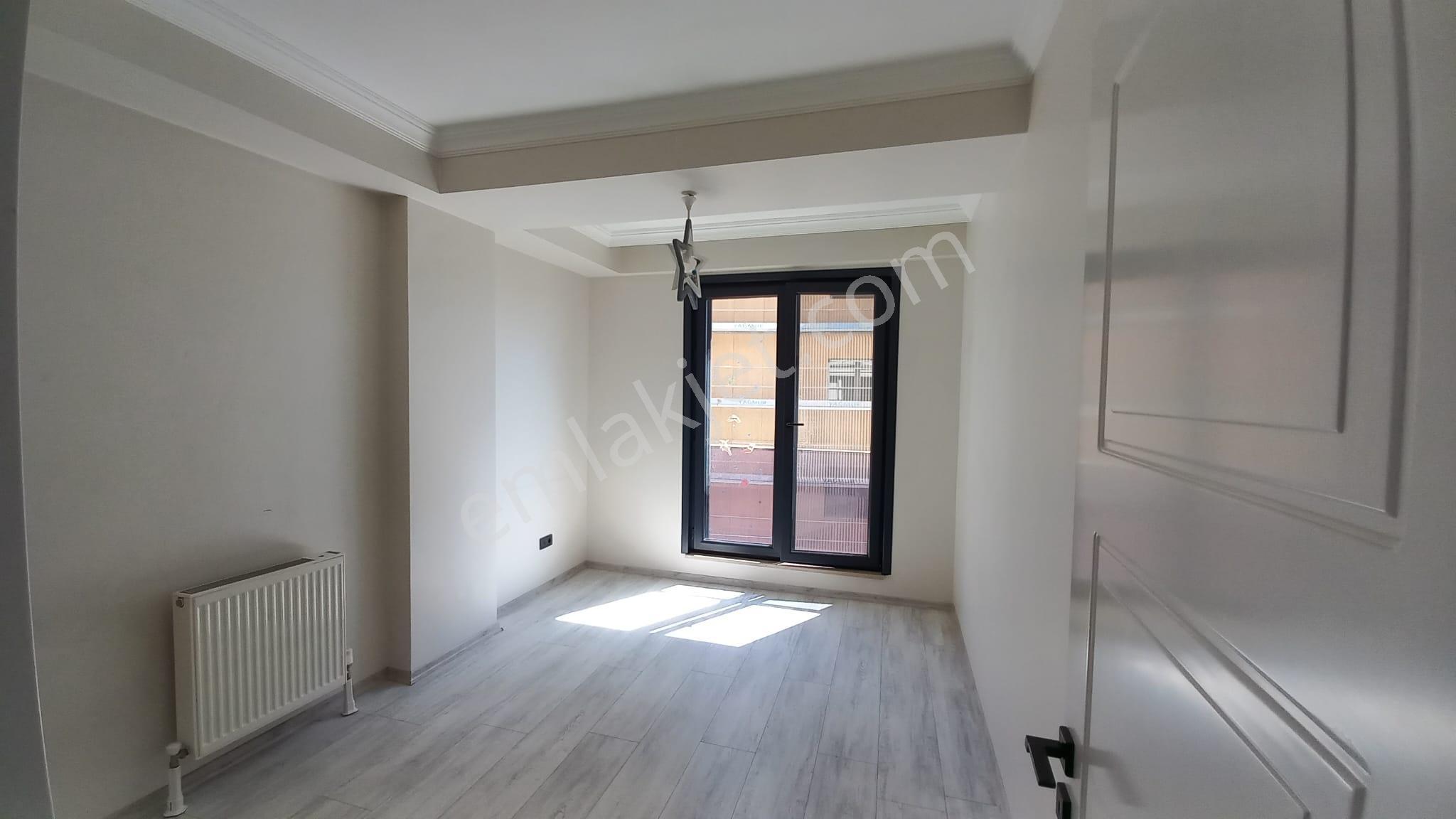 Çengelköy 'de Boğaz Manzaralı 3 Yıllık Binada Kiralık 3+1 Daire - Görsel 15
