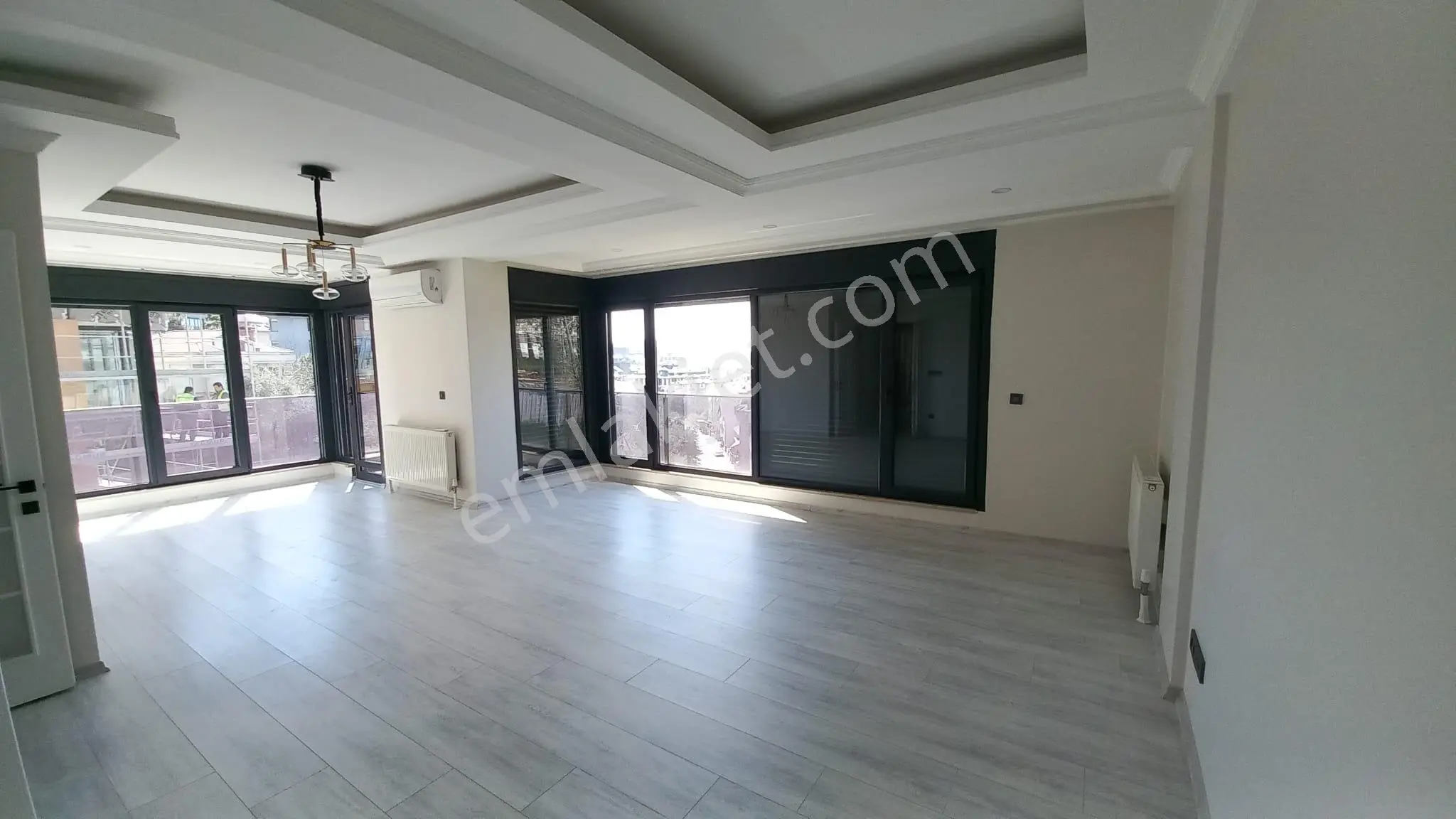 Çengelköy 'de Boğaz Manzaralı 3 Yıllık Binada Kiralık 3+1 Daire - Görsel 4
