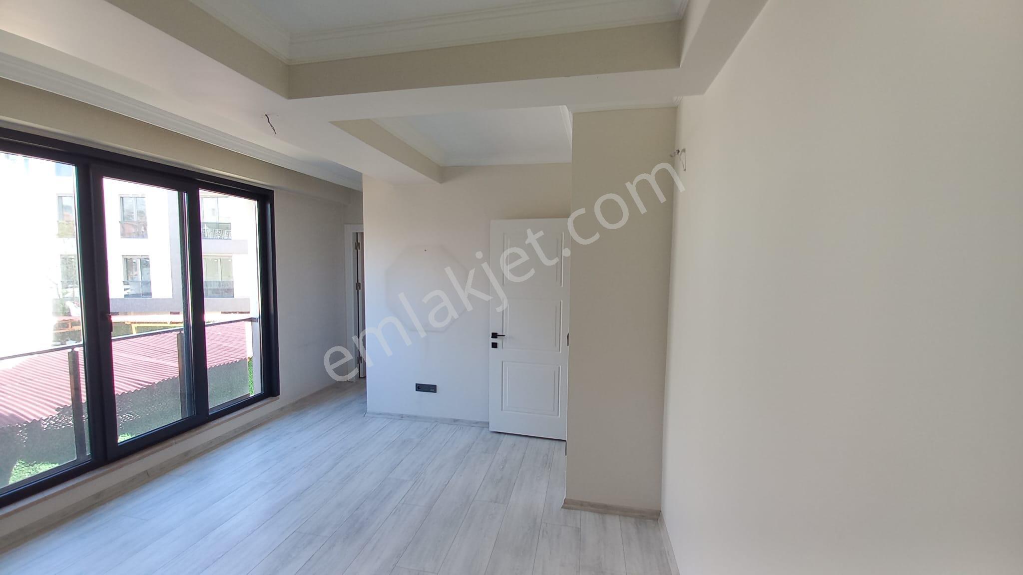 Çengelköy 'de Boğaz Manzaralı 3 Yıllık Binada Kiralık 3+1 Daire - Görsel 18