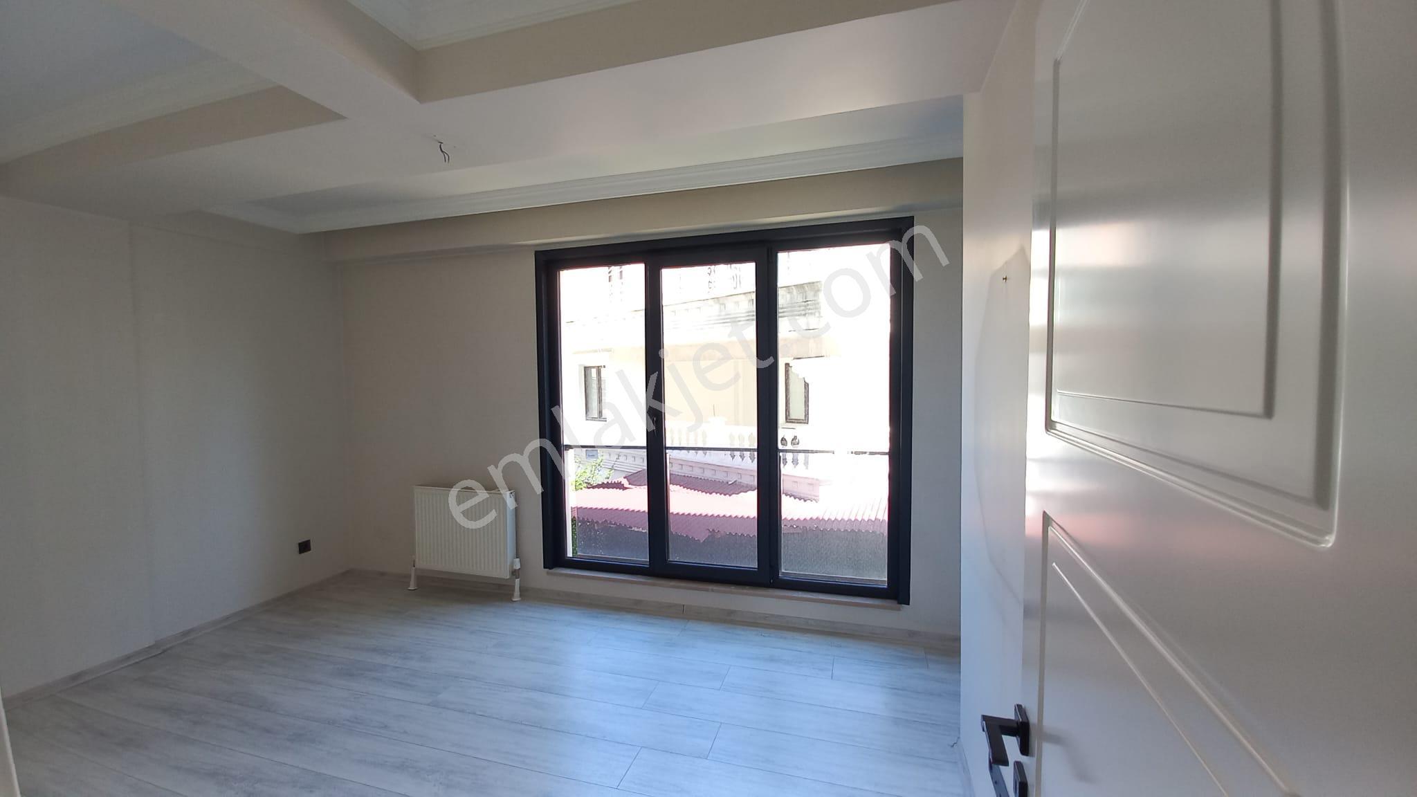 Çengelköy 'de Boğaz Manzaralı 3 Yıllık Binada Kiralık 3+1 Daire - Görsel 17