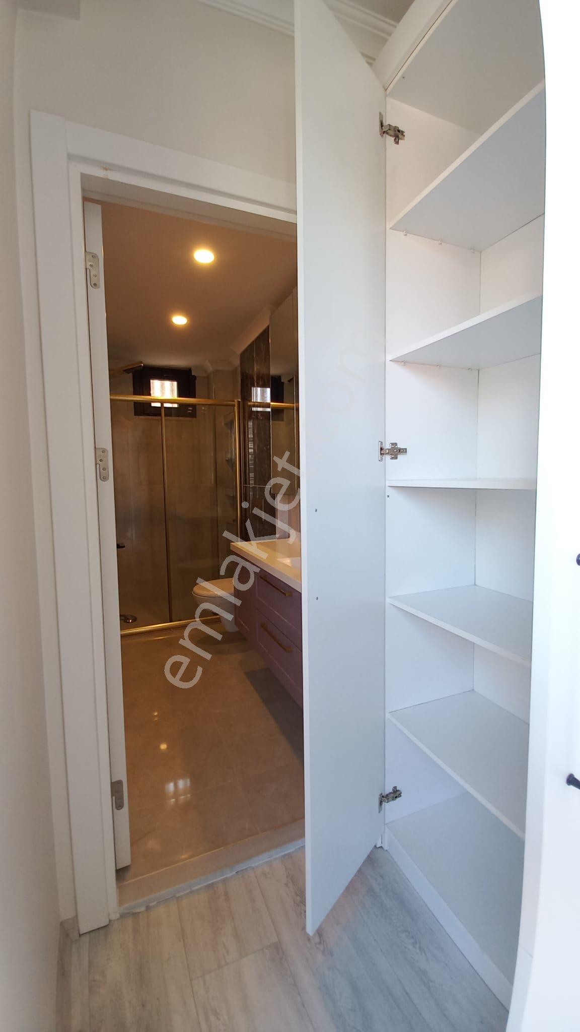 Çengelköy 'de Boğaz Manzaralı 3 Yıllık Binada Kiralık 3+1 Daire - Görsel 20