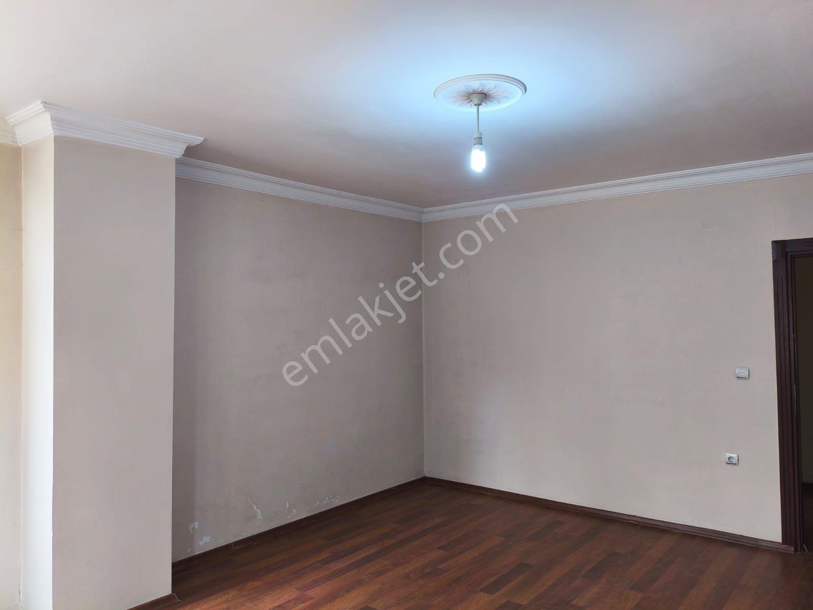 Alipaşa'da 220 M2 Güney Batı Cephe 4+1 Daire - Görsel 12
