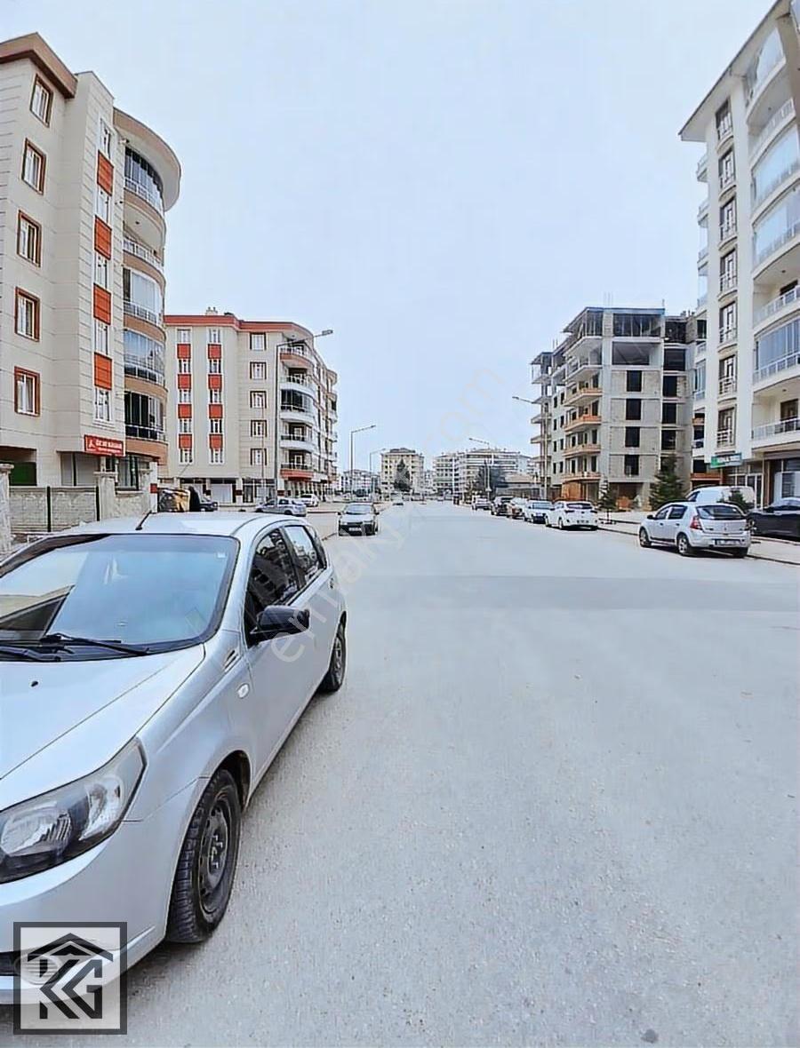 Kocalar'dan Ulubatlıhasan Kırbasi Fetih Caddesi İl Jandarma 3+1 - Görsel 25