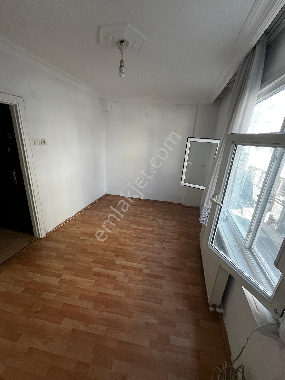 Akşenden Fatih Seyyidömerde 1.kat 1+1 Kombili Satılık Daire