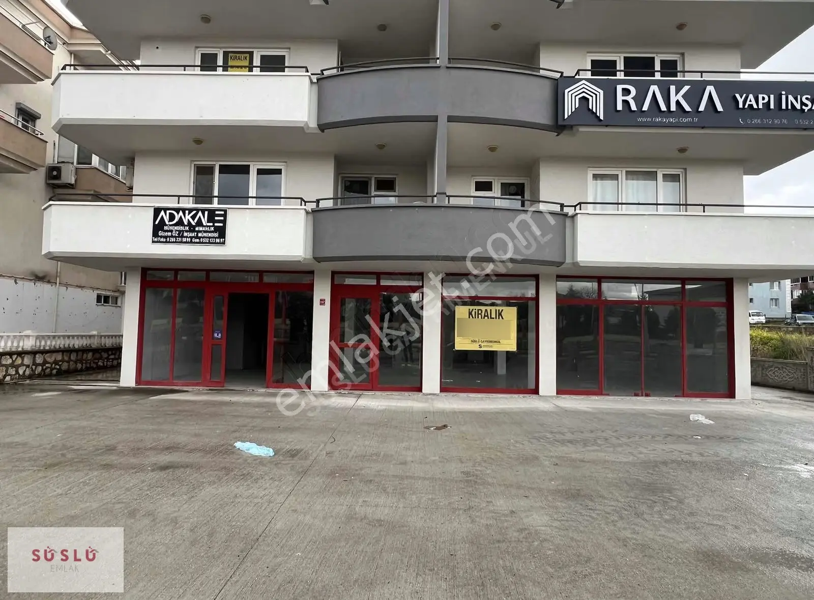 Ayvalık 150 Evler Ana Cadde Üzeri Kiralık İş Yeri