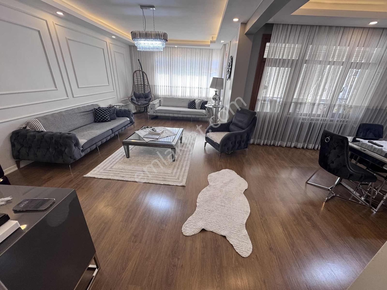 Maltepe Minibüs Yolunda Merkezi Konumda İskanlı Deluxe 2 Banyolu - Görsel 3