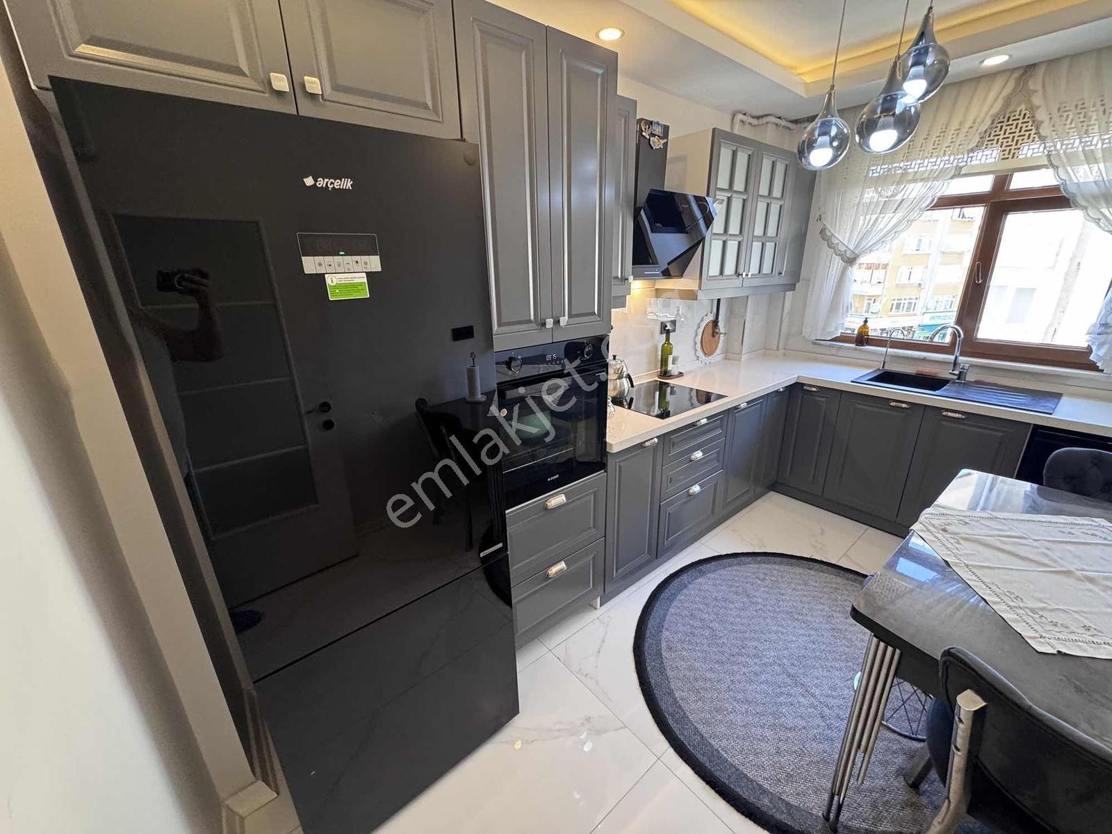 Maltepe Minibüs Yolunda Merkezi Konumda İskanlı Deluxe 2 Banyolu - Görsel 7