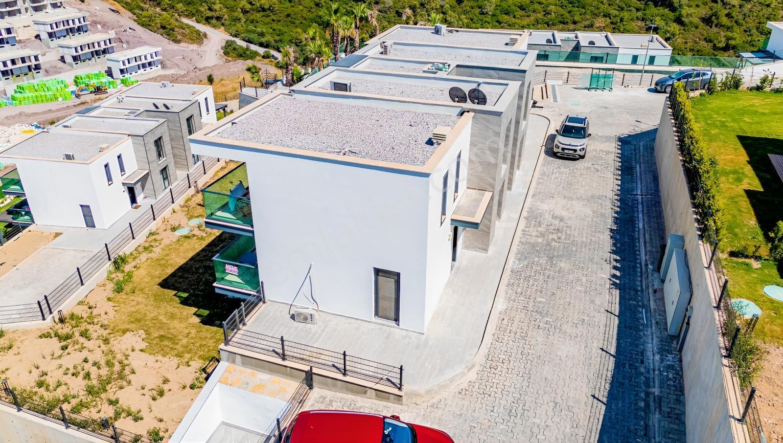 Boğaziçi Adabükü'nde Kaçmaz Fırsat !! Plajlı Yeni Site,2+1, - Görsel 25