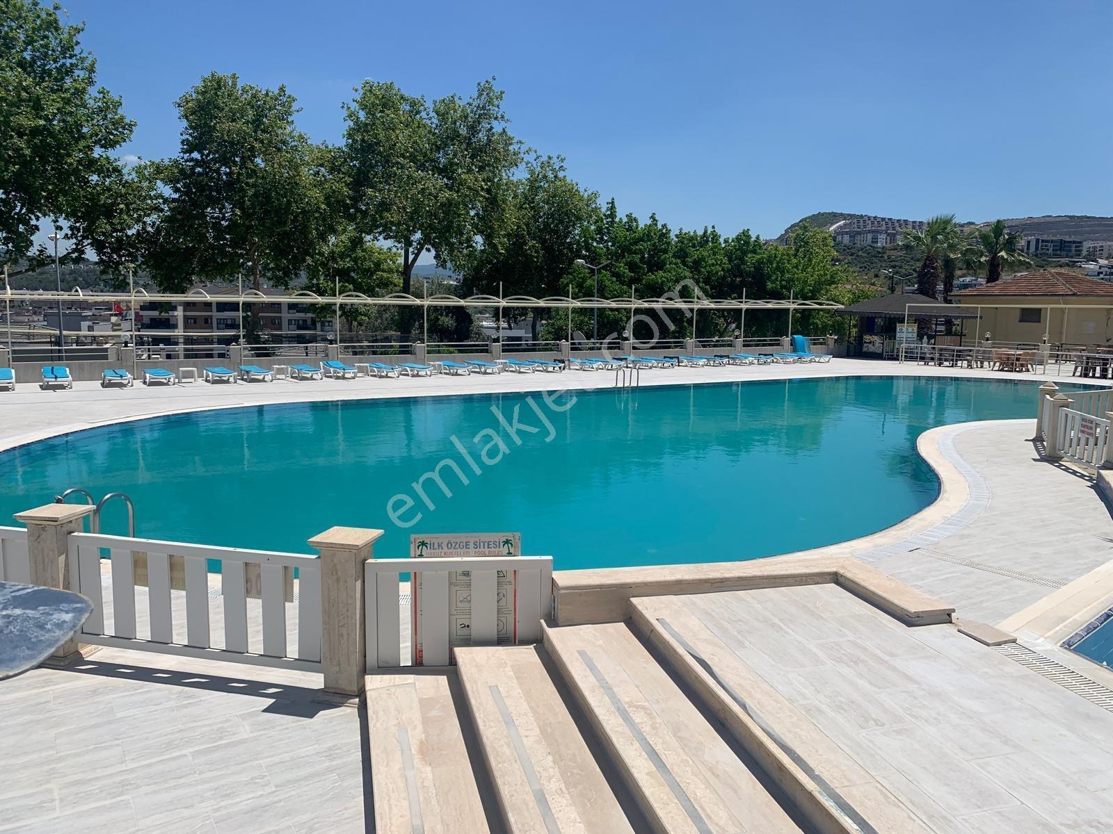 Kuşadası Kadınlar Denizi Plaja 1km 4+1 Tribleks Satılık Villa - Görsel 23