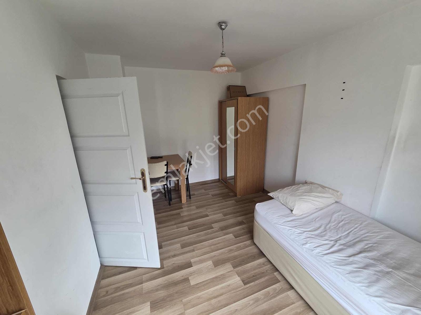Konaklar Mahallesinde Kiralık Eşyalı 2+1 - Görsel 4