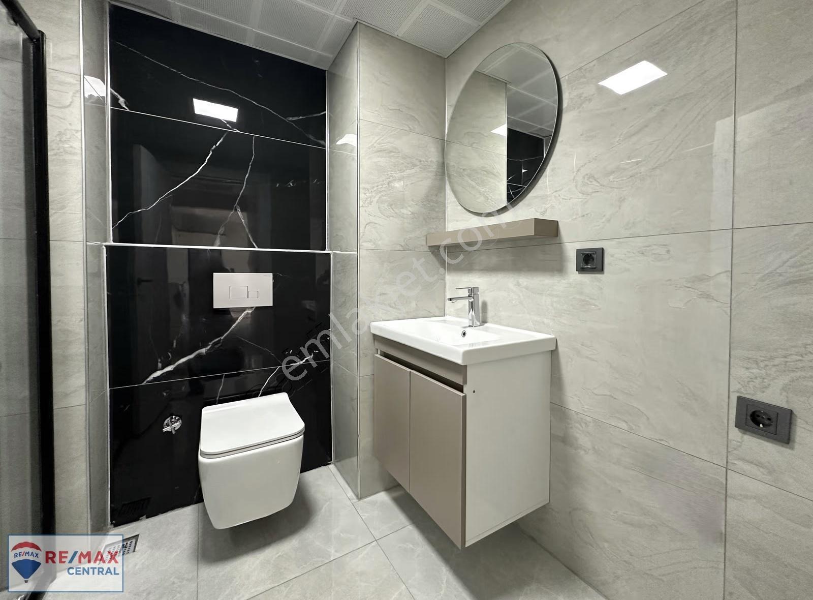 Re/max Central'dan C.üniv.'de 2+1(a.mutfak) Lüks Eşyalı Kiralık - Görsel 26