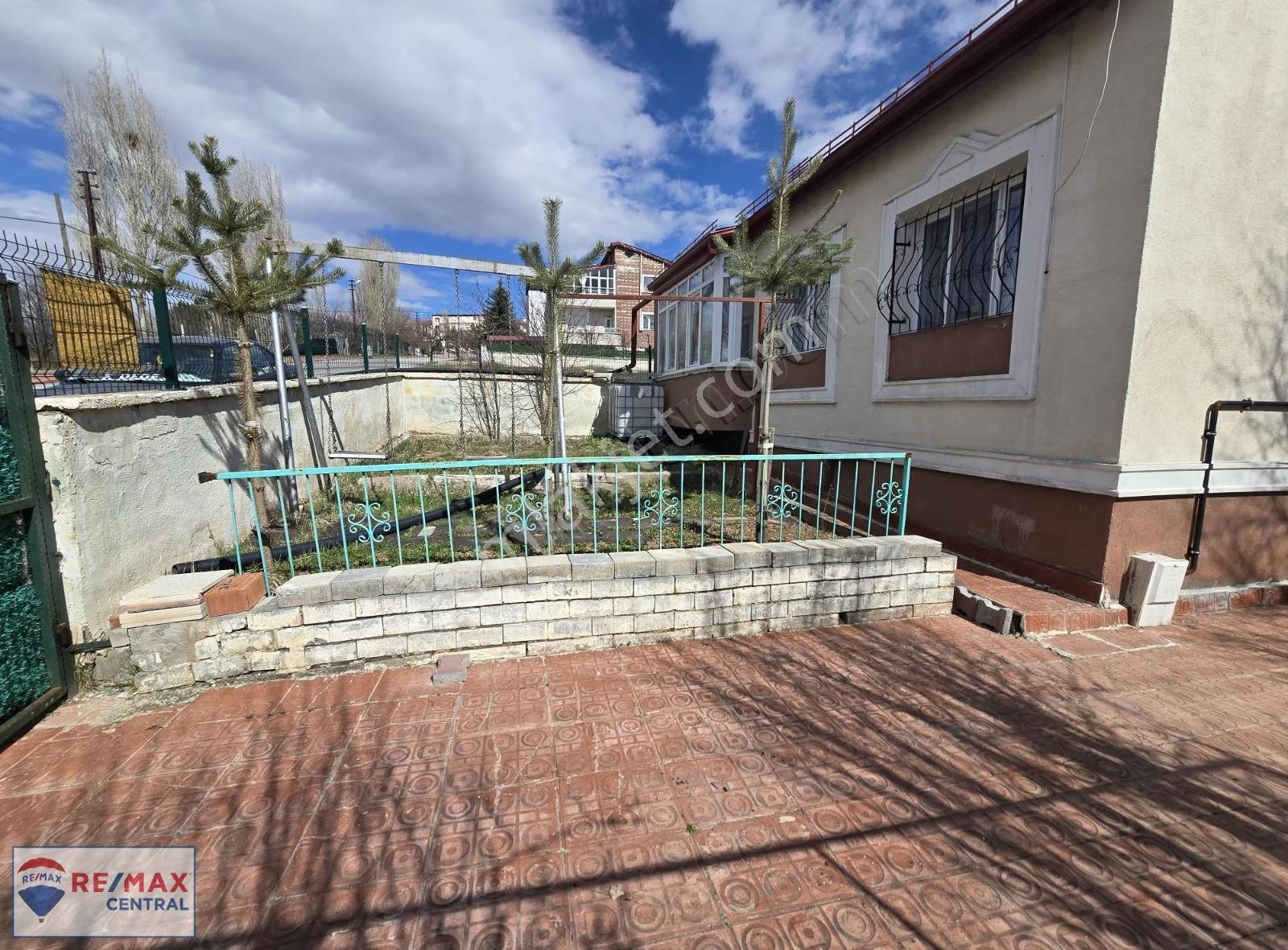 Re/max Central'den Karşıyakada Müstakil Ev - Görsel 8