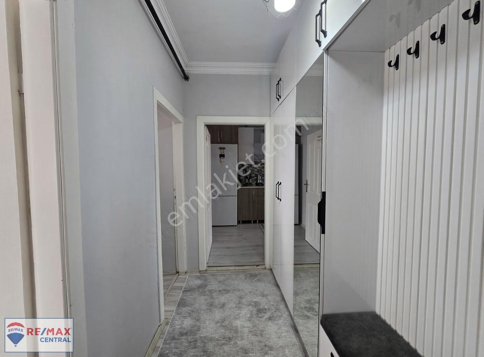 Re/max Central'den Karşıyakada Müstakil Ev - Görsel 18