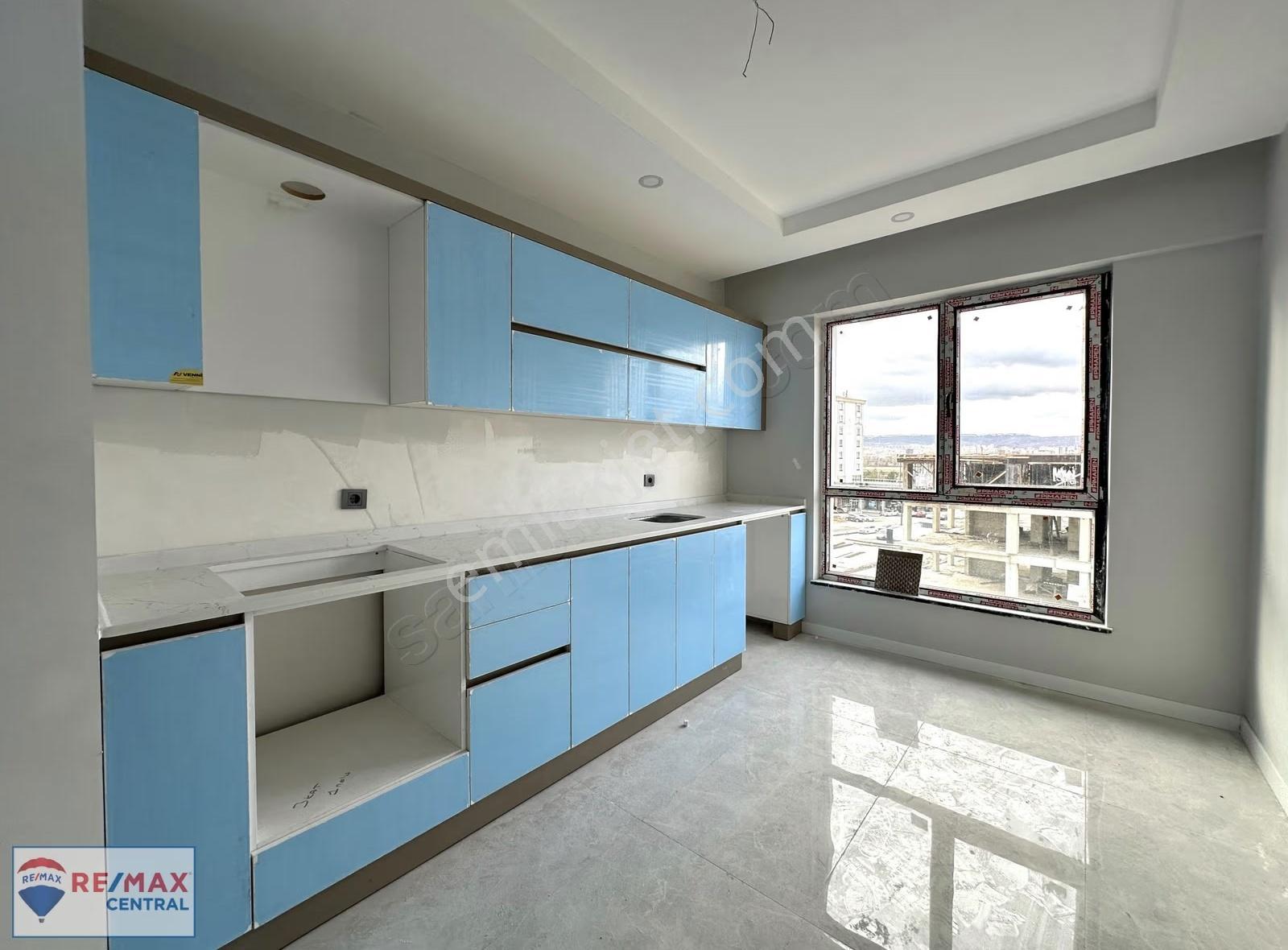 Re/max Central'dan Eğriköprü C.üniv.'de 2+1 Lüks Kiralık Daire