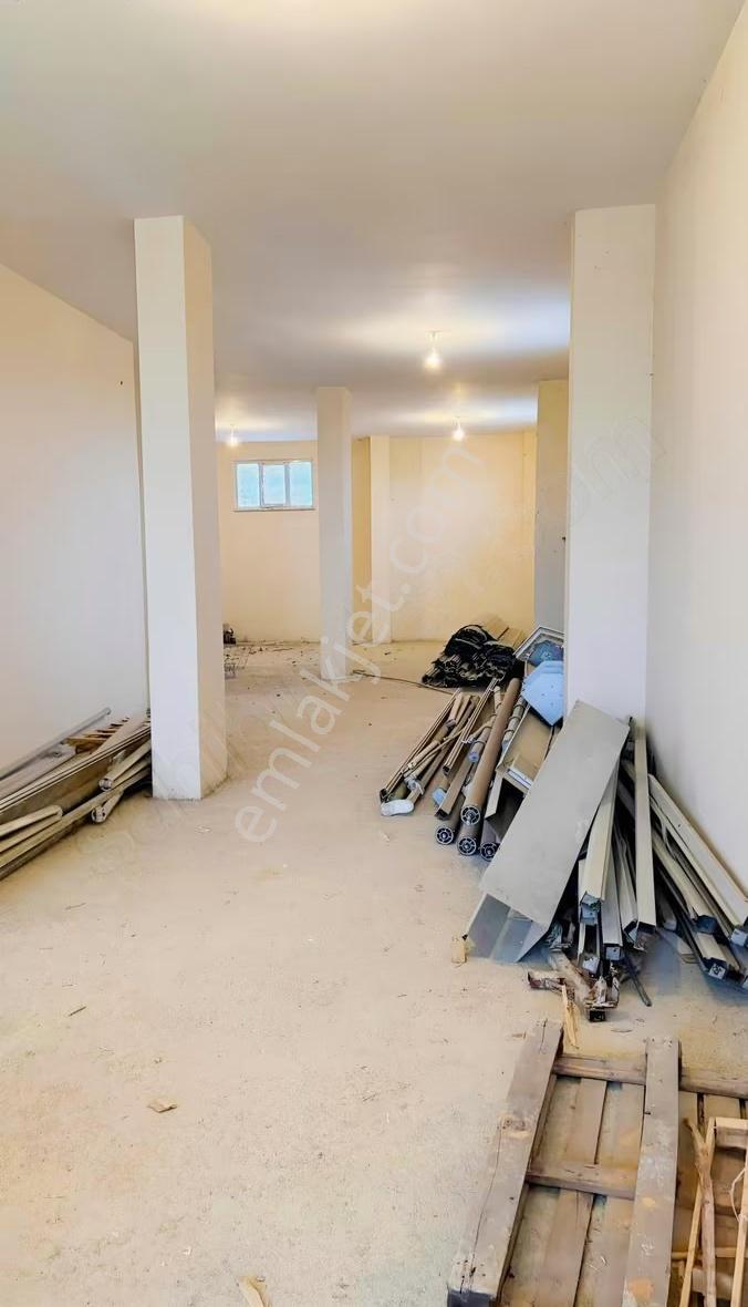 Kapaklı Ana Cadde Üzerinde 2250m² Kiralık Ticari Alan - Görsel 2