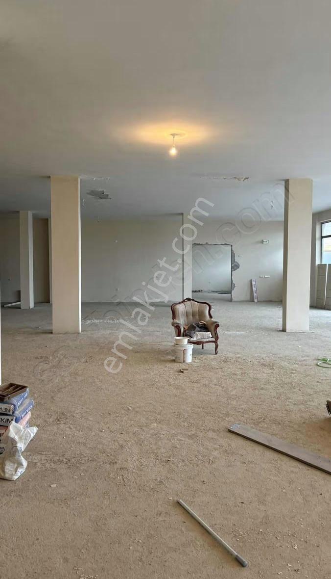 Kapaklı Ana Cadde Üzerinde 2250m² Kiralık Ticari Alan - Görsel 11