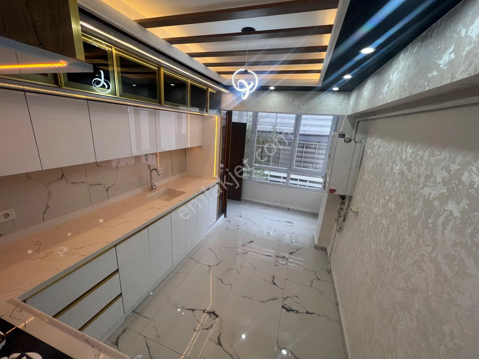 Sincan Andiçen Mah Öncephe Salon Bagımsız 13yıllık Satılık Daire - Görsel 3