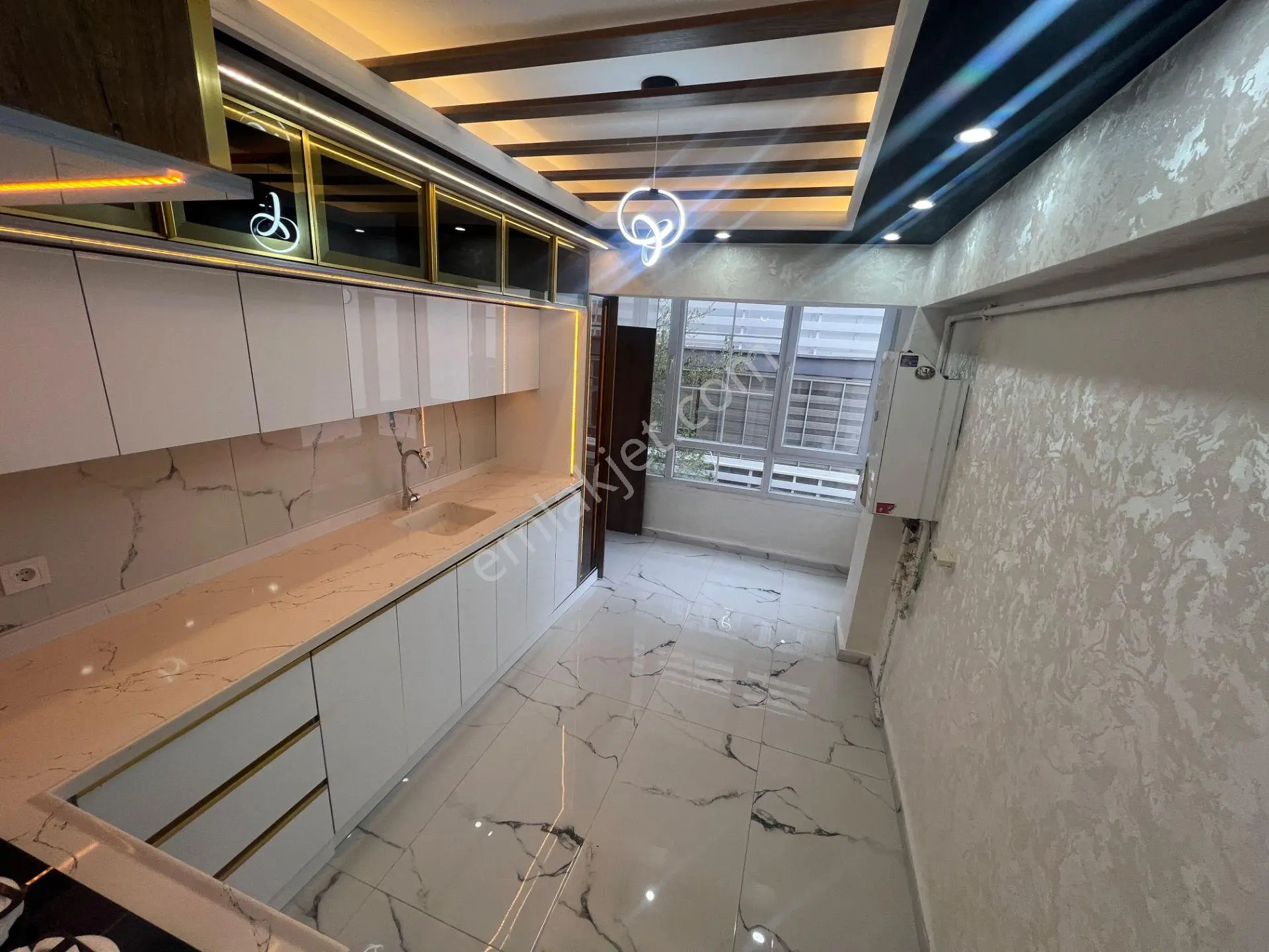 Sincan Andiçen Mah Öncephe Salon Bagımsız 13yıllık Satılık Daire - Görsel 2