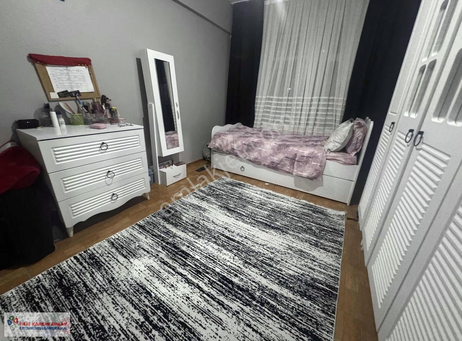 Filiz Emlaktan Bağcılar Feyzı Çaknak Mah.3+1 130m2 Satılık Daire - Görsel 2