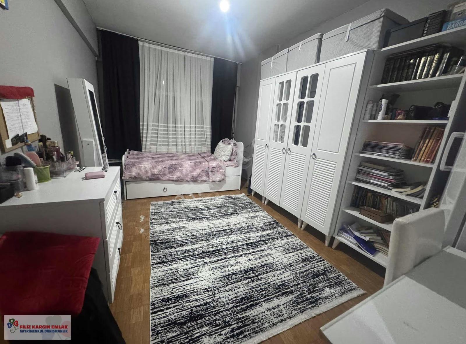 Filiz Emlaktan Bağcılar Feyzı Çaknak Mah.3+1 130m2 Satılık Daire - Görsel 3