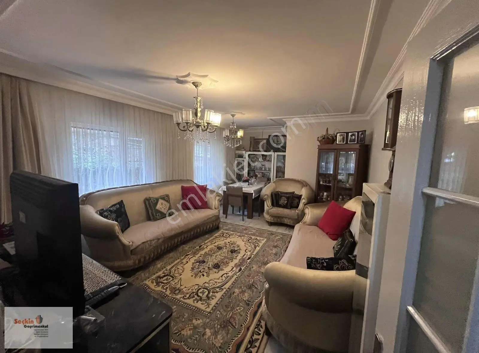 Maltepe Zümrüevlerde Simge Sitesinde Yüksek Giriş 3+1 120m2
