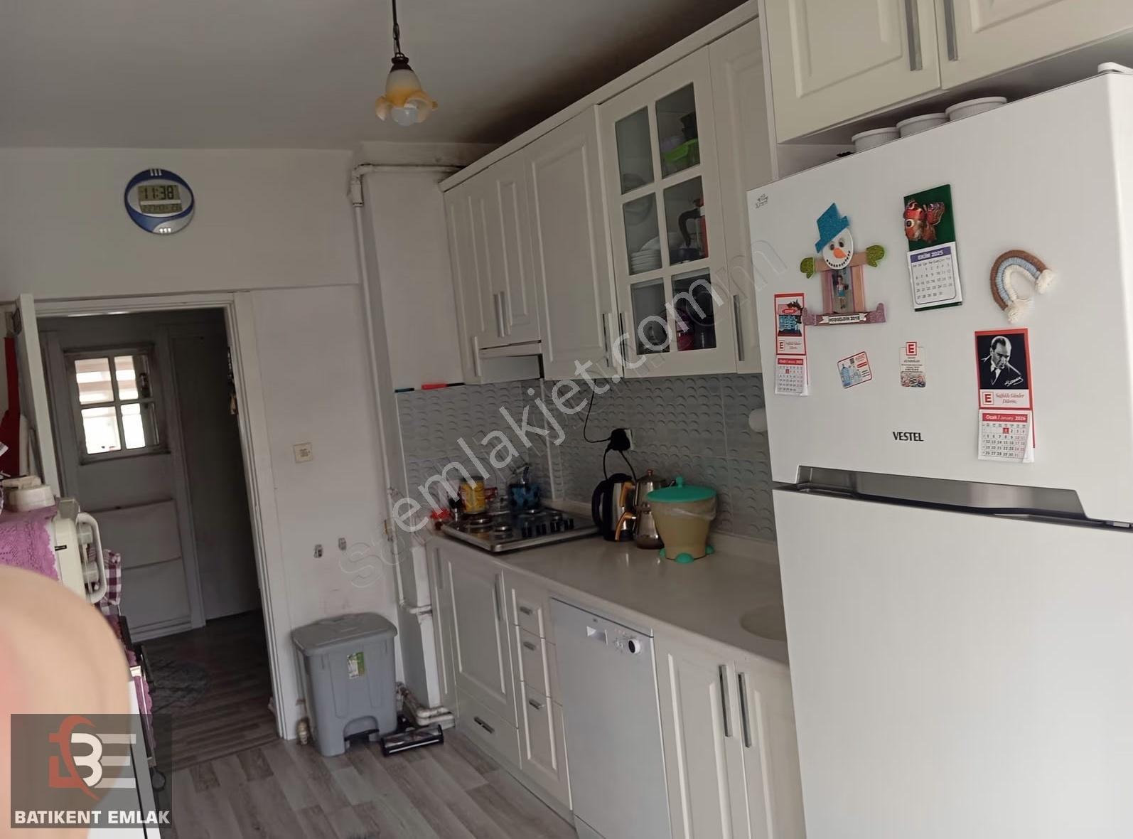 Batıkent Emlak'tan Batı Sitesi Mah Önü Açık 3+1 Ara Kat Yapılı - Görsel 3