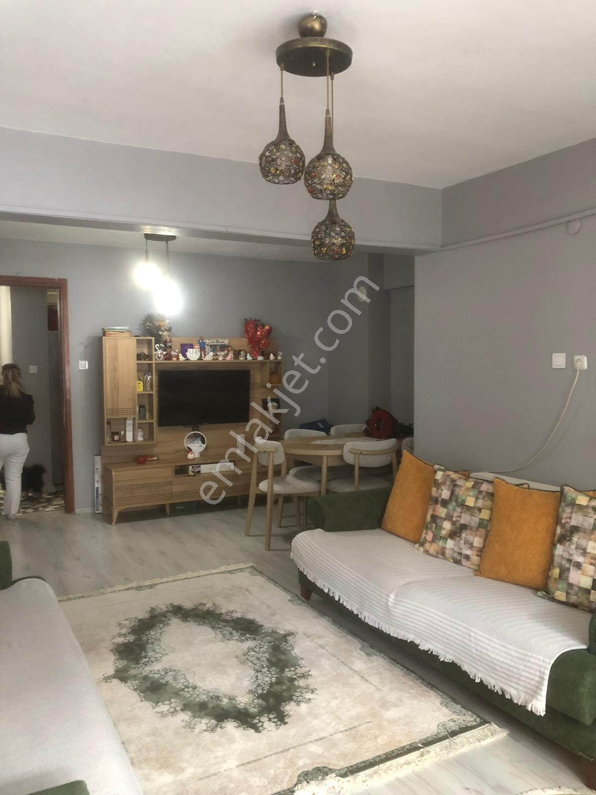 Bergama Maltepe Mahallesin'de Satılık 3+1 Daire - Görsel 8