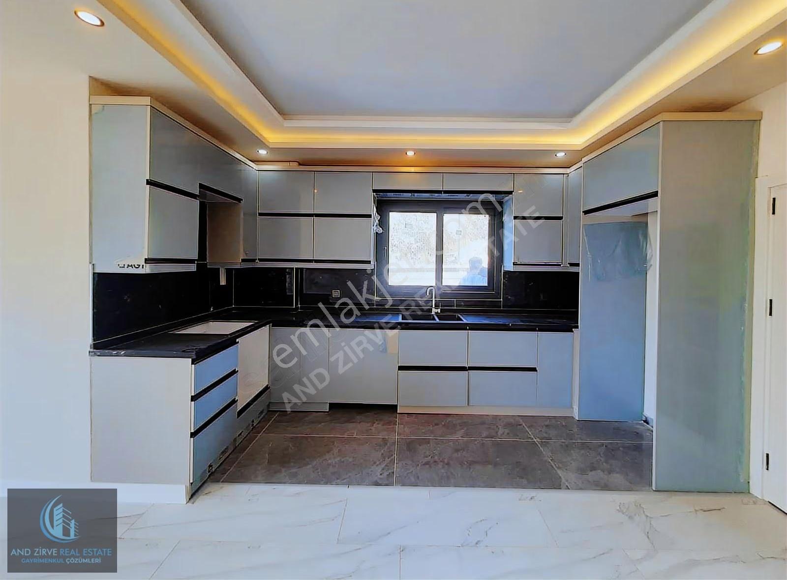 Kuyuluk'da Yerden Isıtmalı 5+1 Villa - Görsel 34
