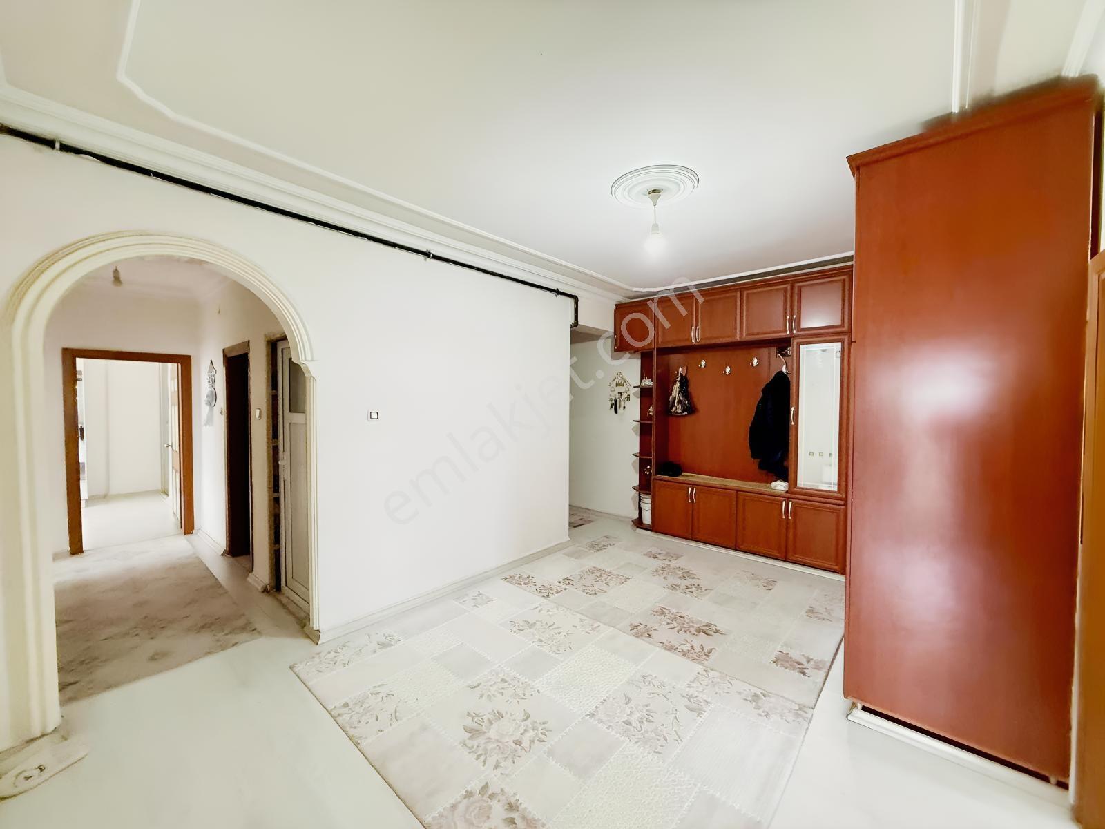 Kayapınar Bld Yanı Satılık 3+1 Daire - Görsel 2