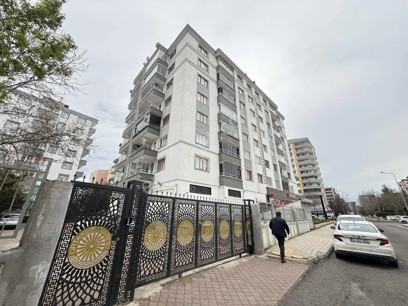 Kayapınar Bld Yanı Satılık 3+1 Daire