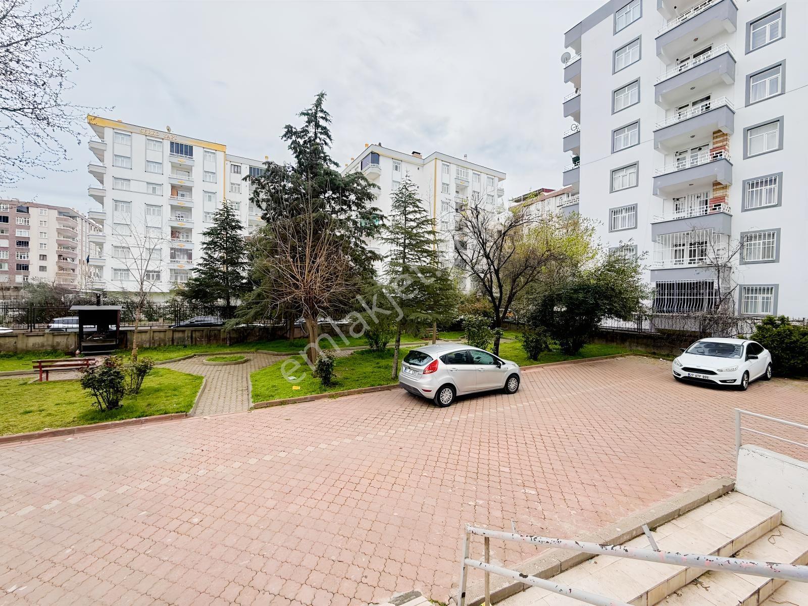 Kayapınar Bld Yanı Satılık 3+1 Daire - Görsel 8