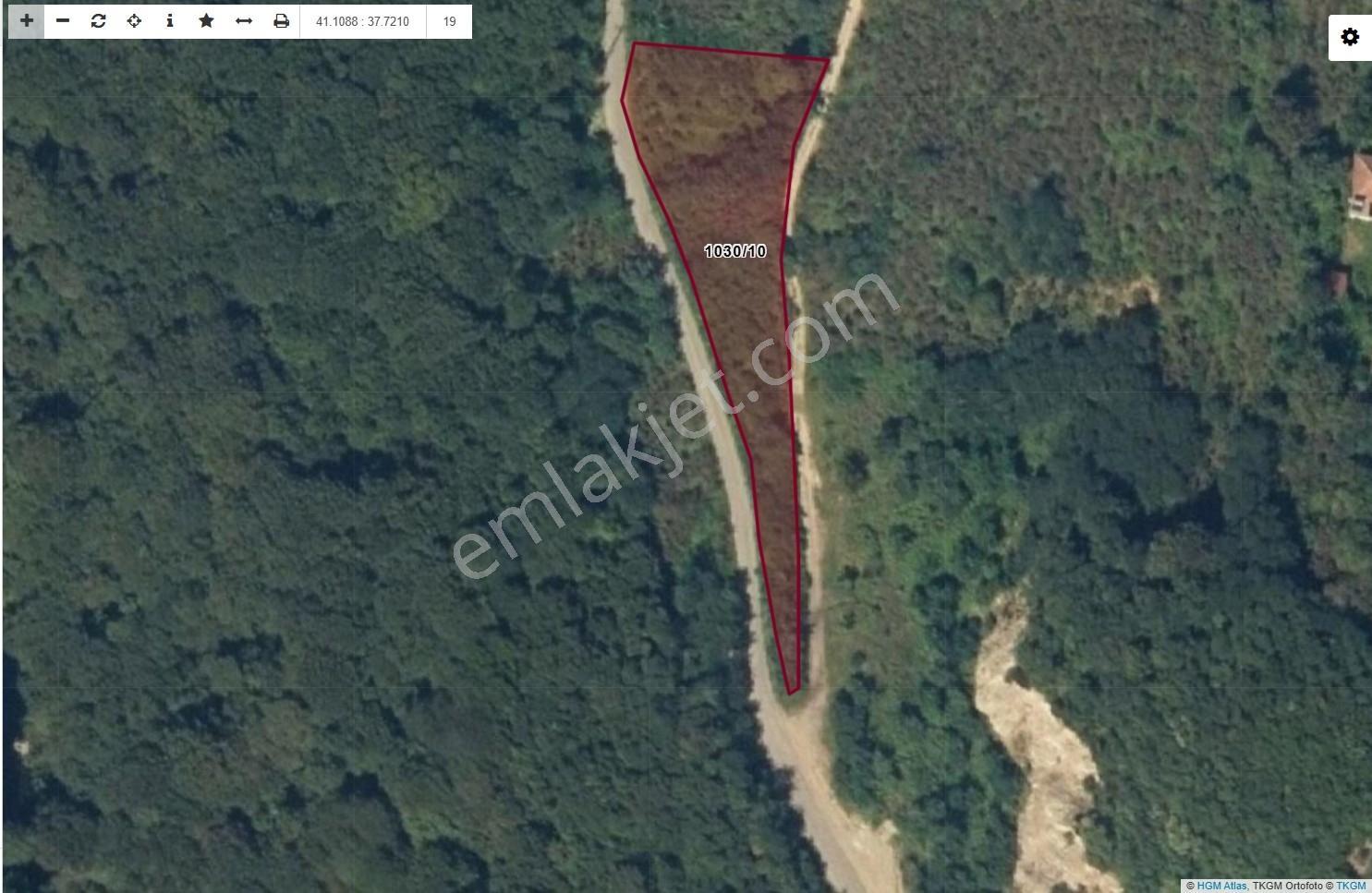 Ramazan Mah. Hoynatta Çaka Plajına Yakın Satılık 1.983 M2. Bahçe - Görsel 4