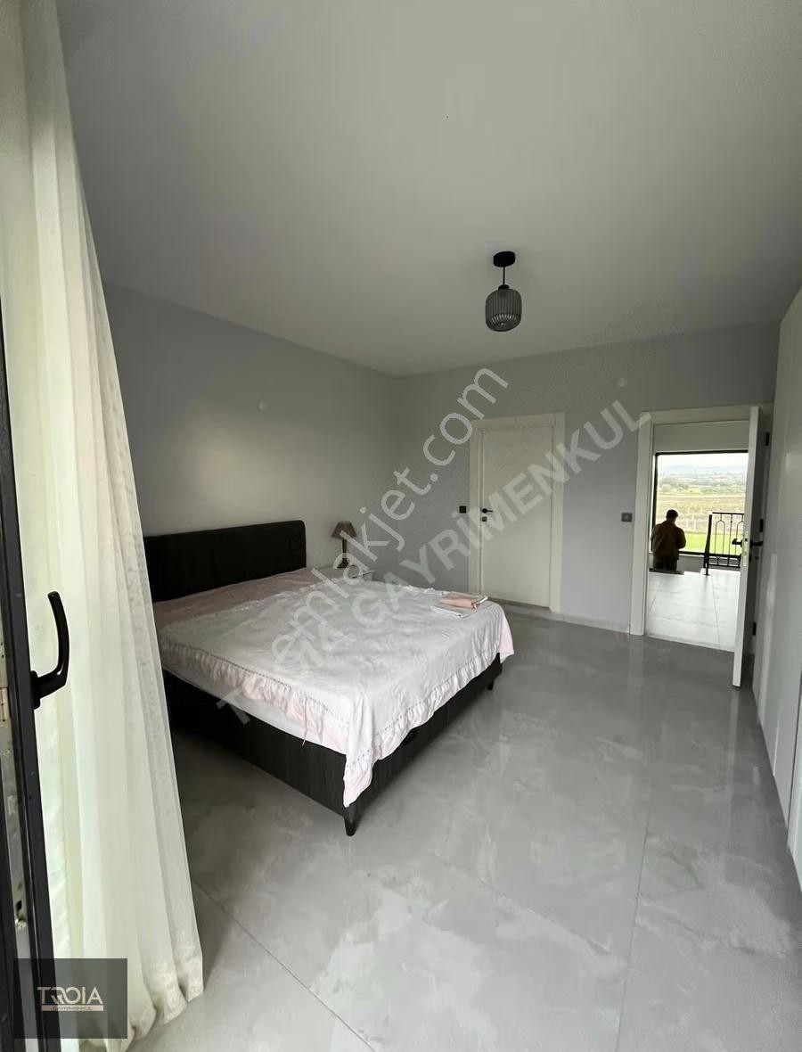 Kumburununda Geniş Bahçeli Müstakil Villa - Görsel 4