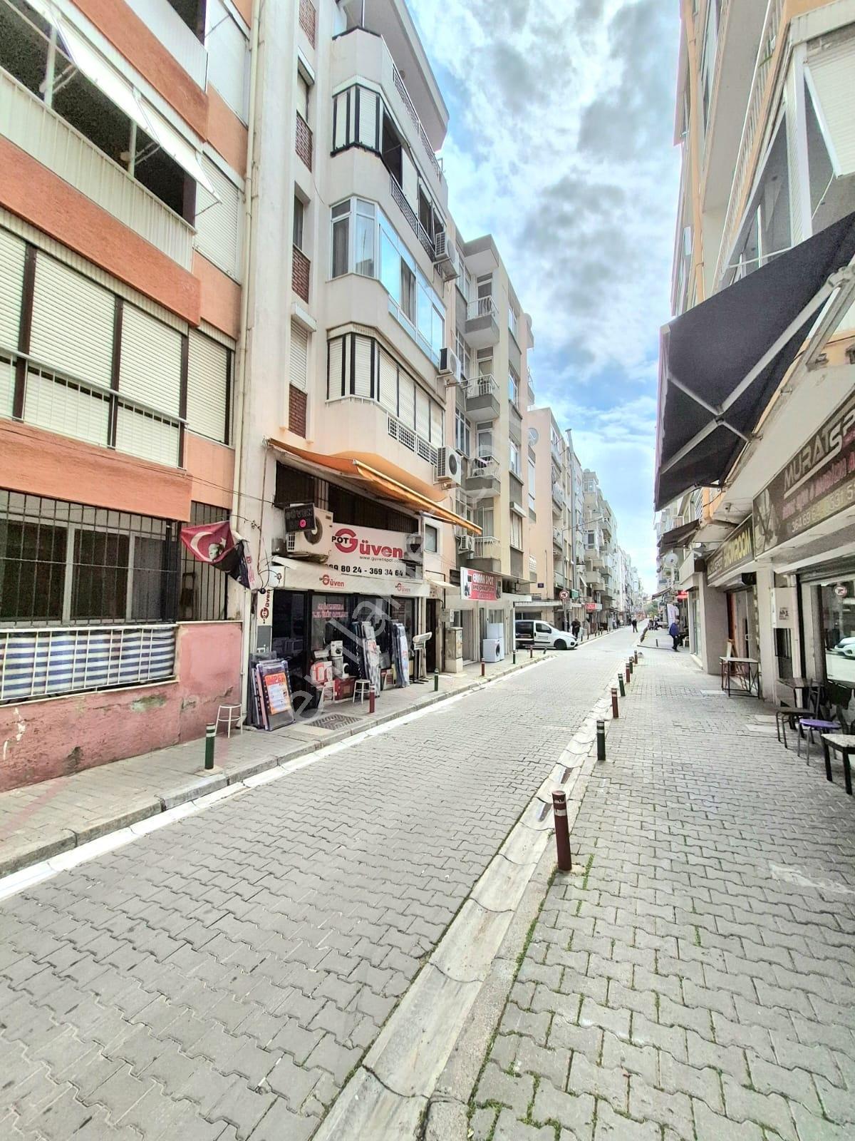 K.yaka Çarşı Ve İzban Yakını Çift Cephe Ara Kat 3+1 135 M2 - Görsel 21