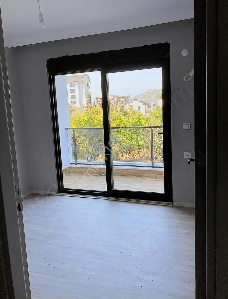 Pazarcı Mahallesinde Satılık 1+1 Havuzlu Daire - Görsel 4