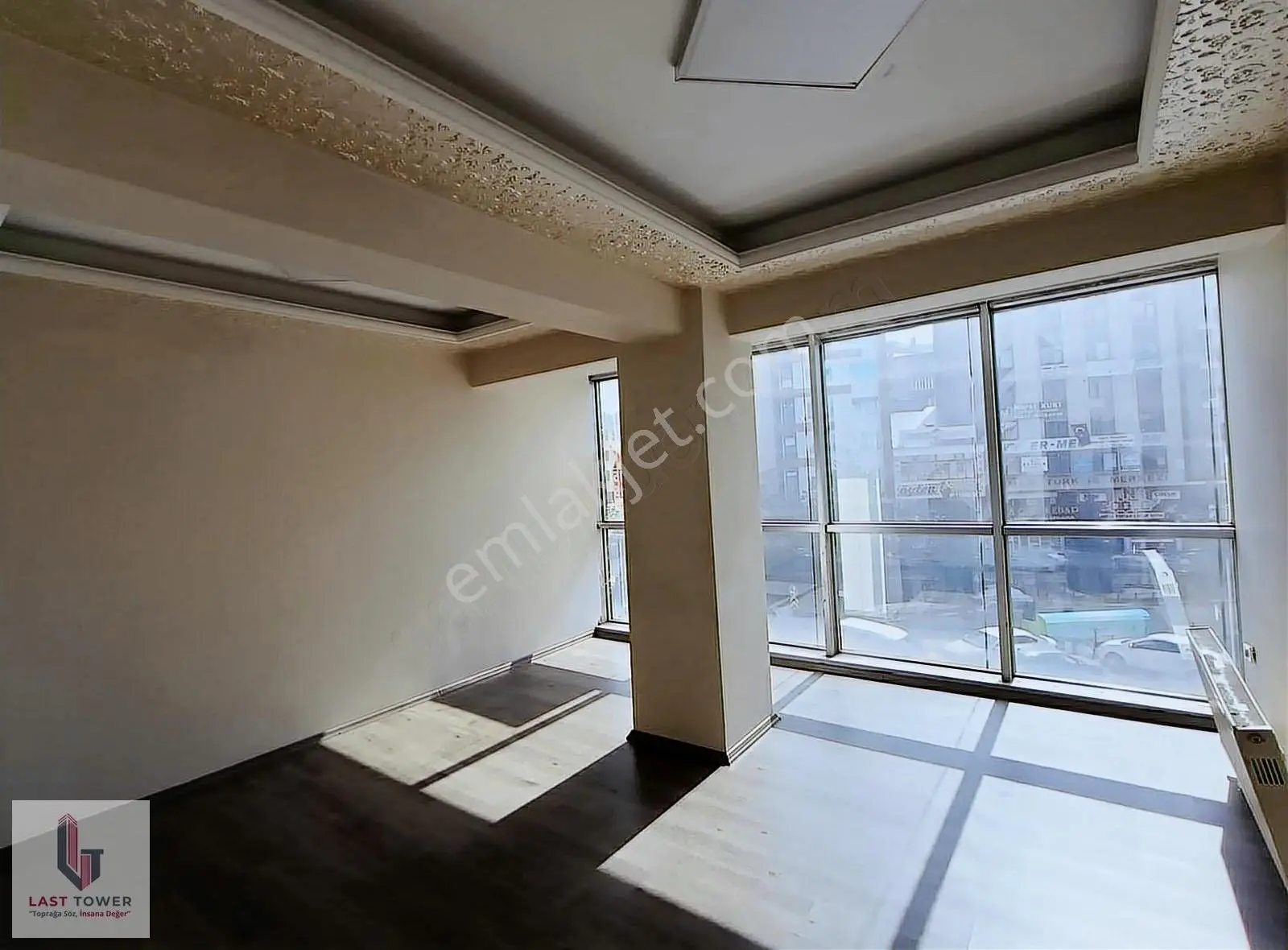 Erzurum Lalapaşa Mah. Sina İş Merkezi Kiralık Ofis & Büro - Görsel 2