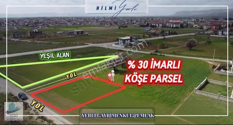 Yerli Gayrimenkul'den Akpınar Mahallesi 440 M² Köşe Parsel Arsa