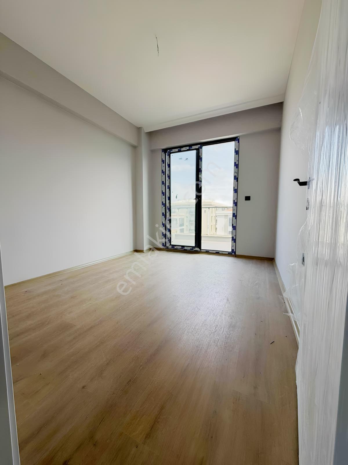 Menemen Seyrekte Satılık Daire 1+1 Büyük Tip Büyük Balkon Net 60 - Görsel 12