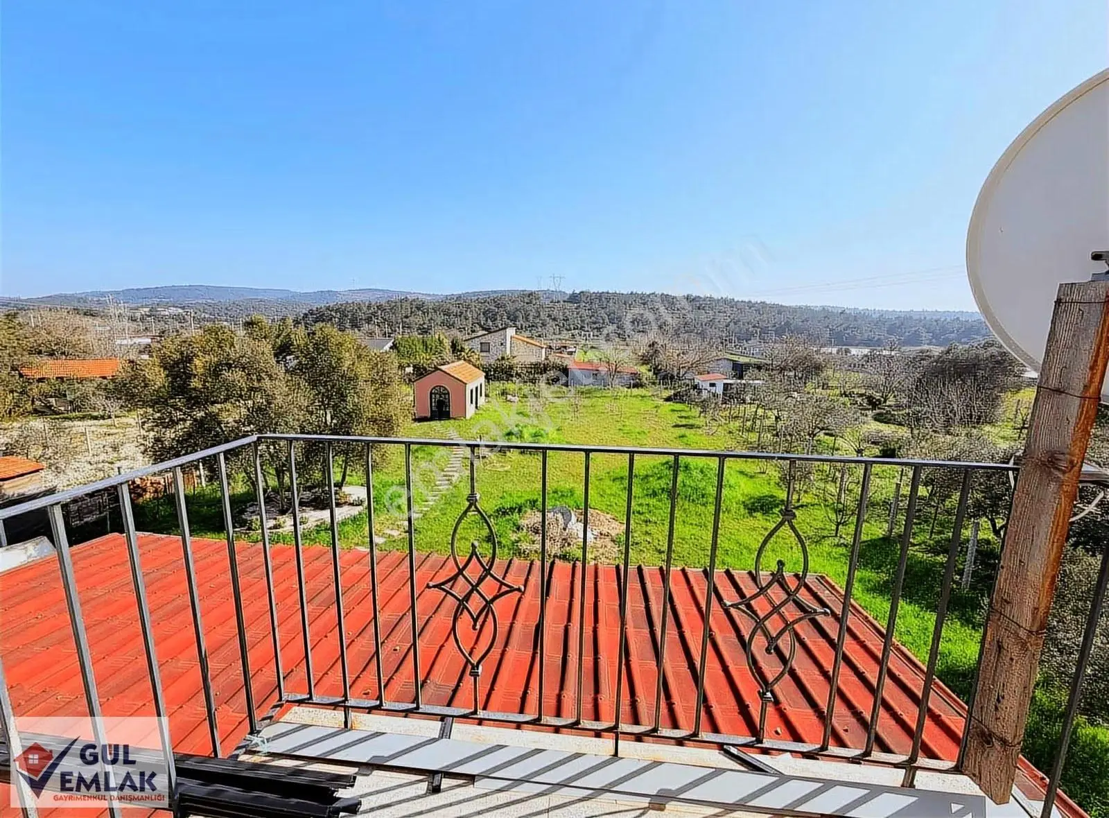 Urla Kuşçularda 1.500 M² Arsa İçinde Çam Ormanlarının Eteğinde - Görsel 2