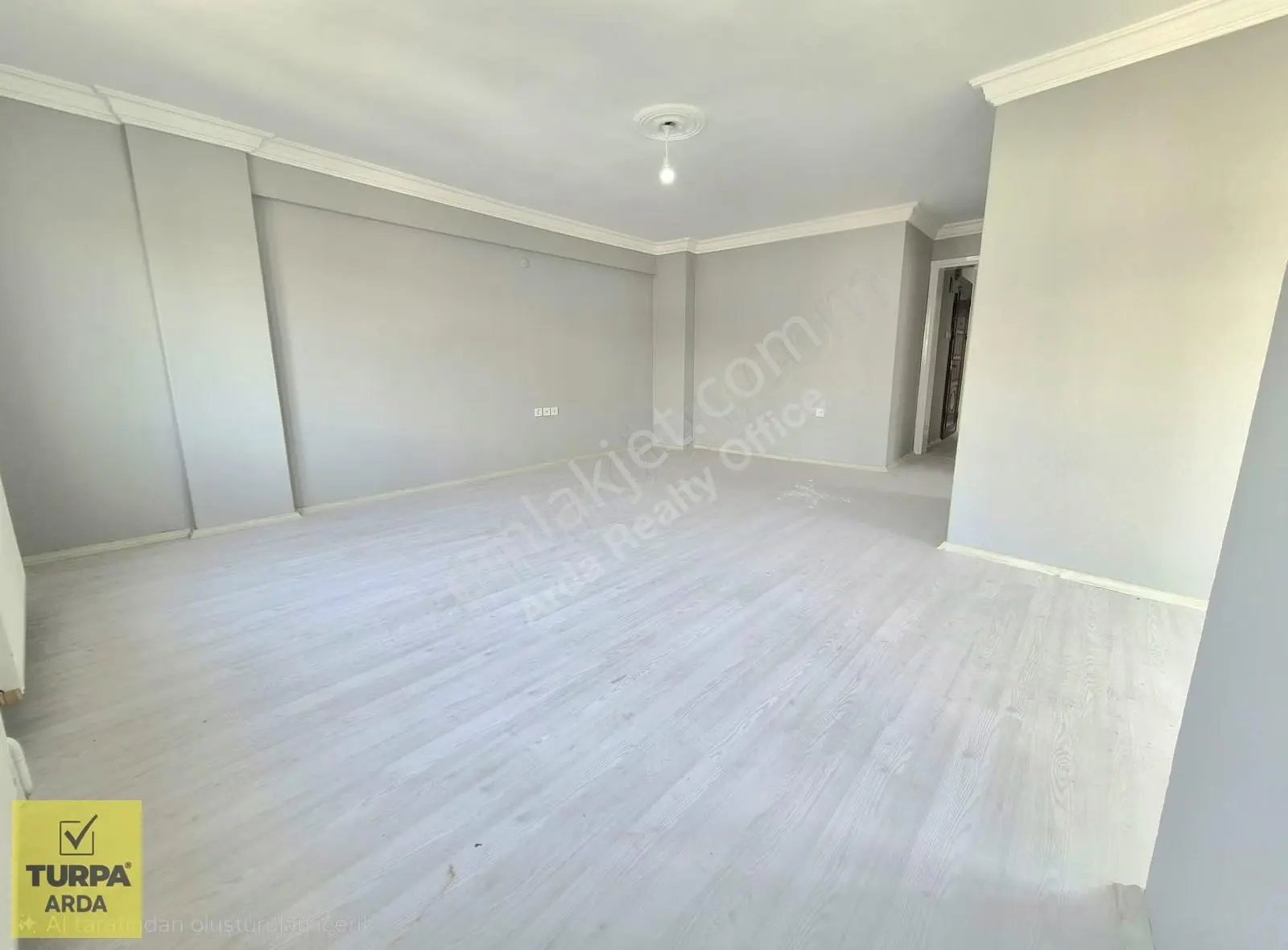 K.yaka Alaybey Sahil Yakını D.gazlı Çift Cephe Köşe 3+1 145m2 - Görsel 4