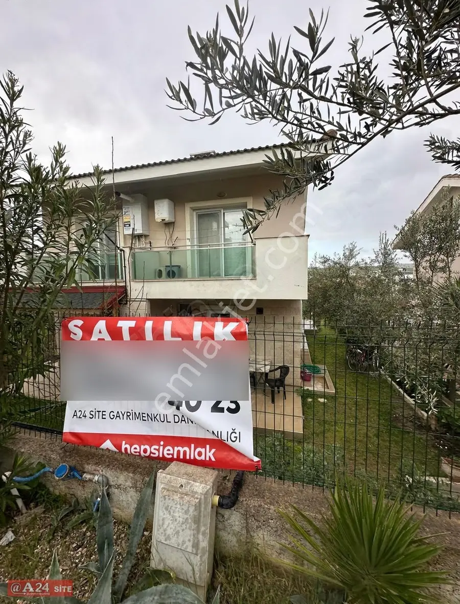 A24 Site Emlak ;seferihisar Akarca Geniş Bahçeli Satılık Villa - Görsel 5
