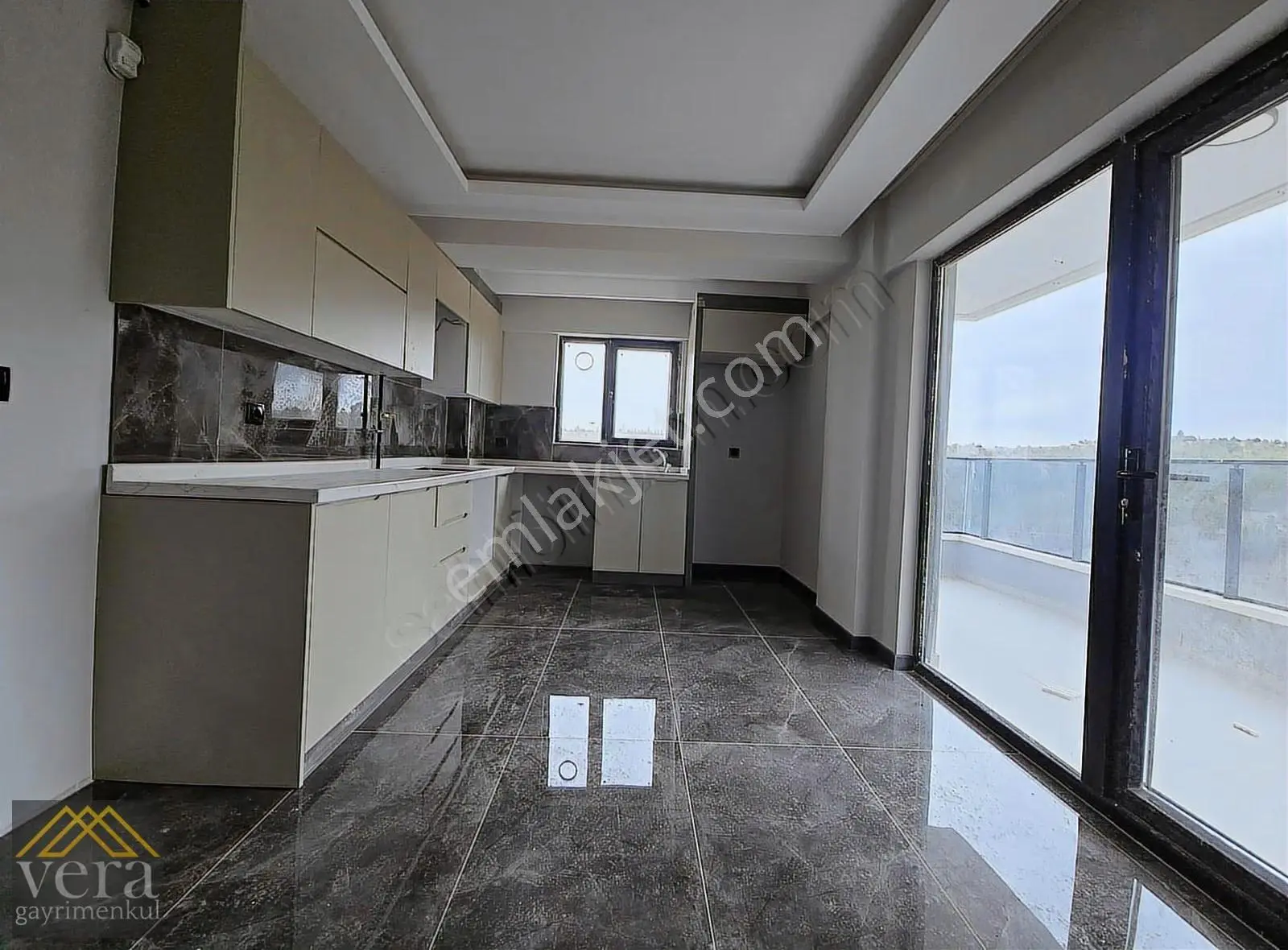 Doğukent'te Orman Manzaralı Krediye Uygun Full Yapılı Sıfır 3+1