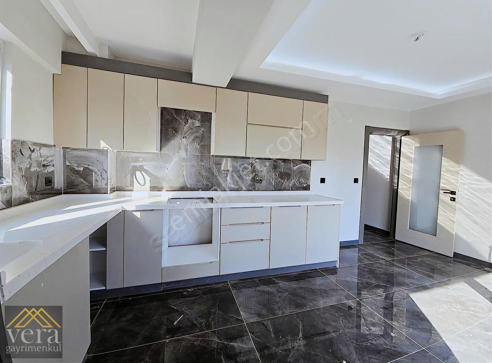 Doğukent Caddesinde Süperlüks Sıfır 3+1 Full Yapılı Garajlı - Görsel 23