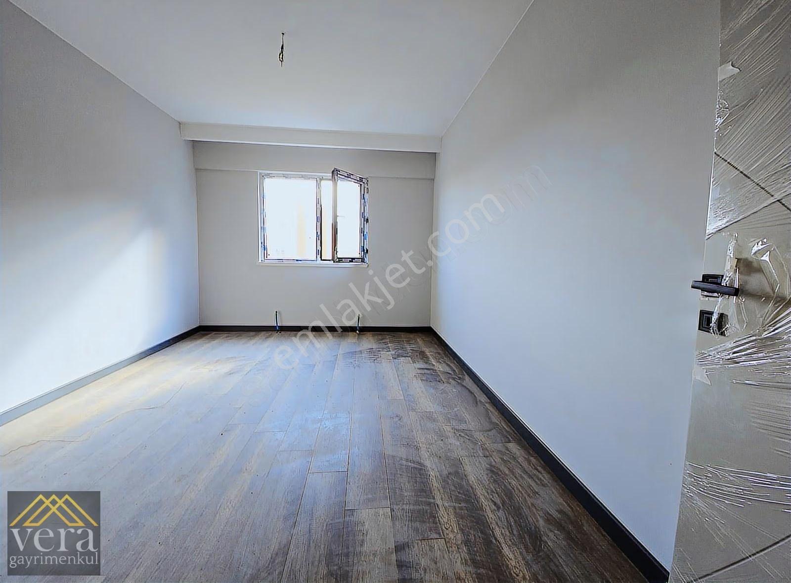 Doğukent Caddesinde Süperlüks Sıfır 3+1 Full Yapılı Garajlı - Görsel 16