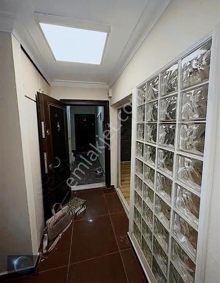 Seferihisar Çarşı Merkezinde Satılık 2+1 Arakat Daire - Görsel 33