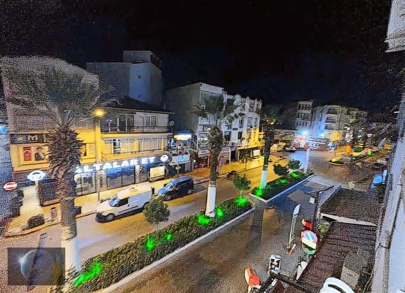 Seferihisar Çarşı Merkezinde Satılık 2+1 Arakat Daire - Görsel 4