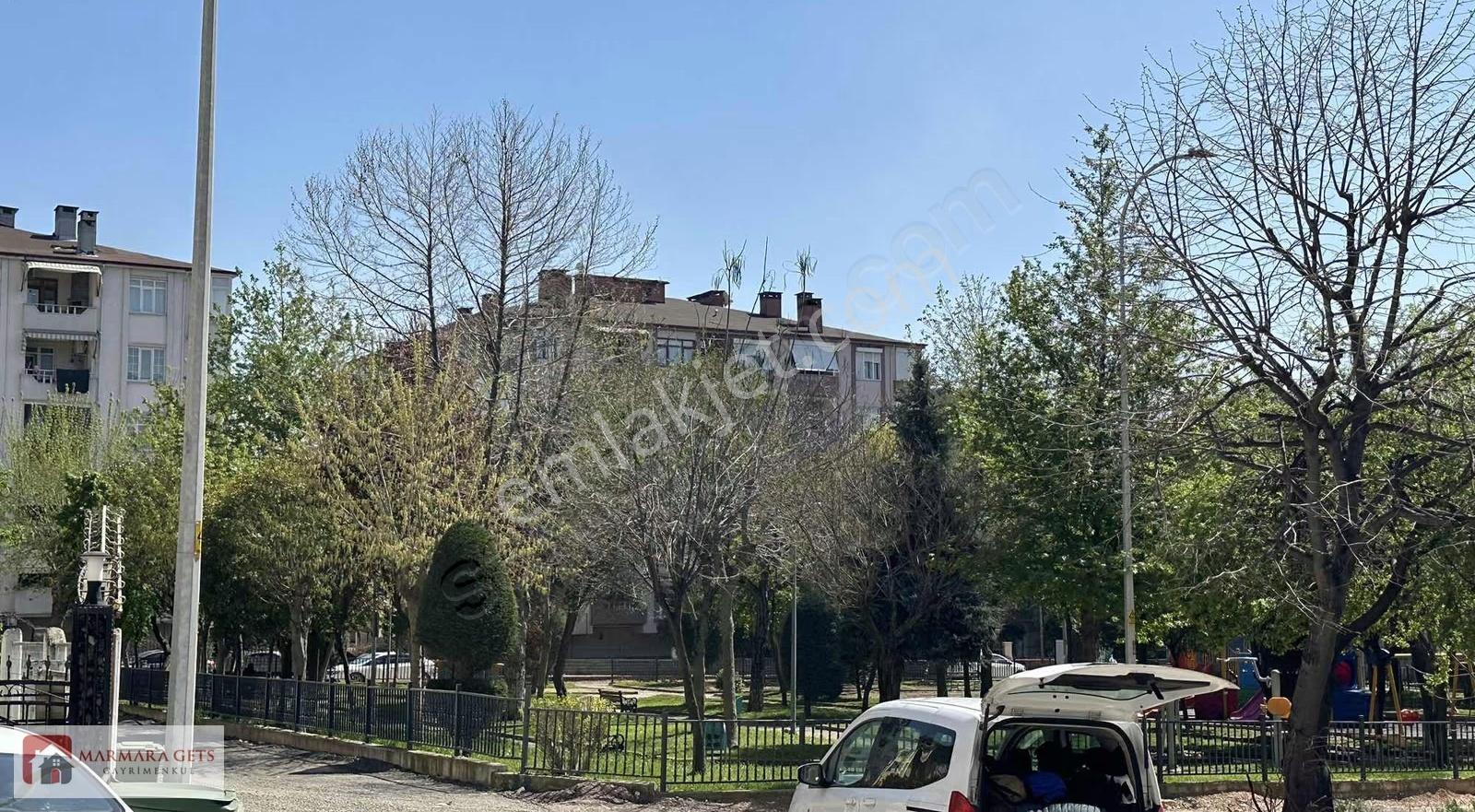 Marmara Gets-mimarsinan'da Kiralık Otoparklı 2+1 Giriş Kat Daire - Görsel 2